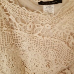 Embroidered sleeveless shirt